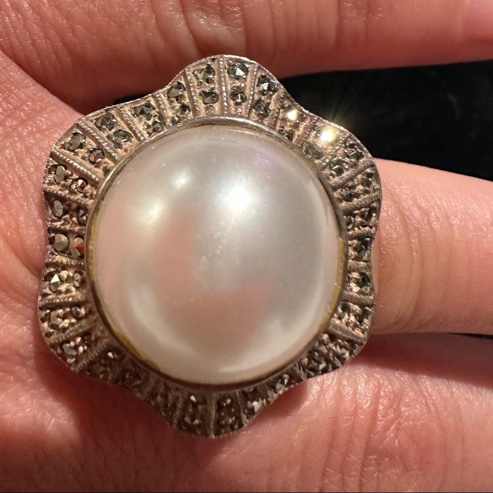 Ring - Picture 3 of 6